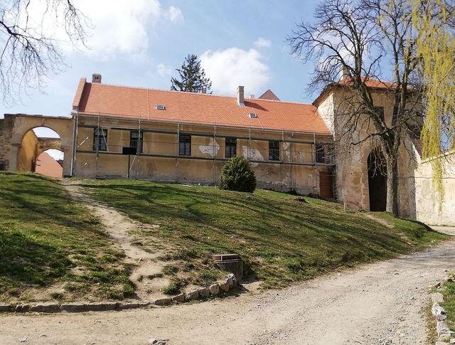 Z průběhu rekonstrukce střech hradu Veveří