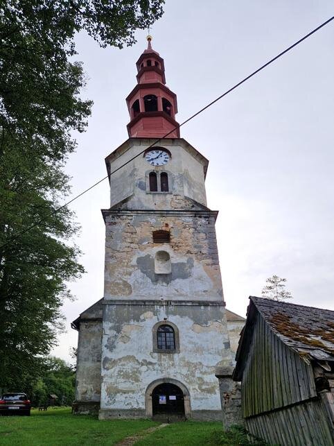 Pohled na kostelní věž