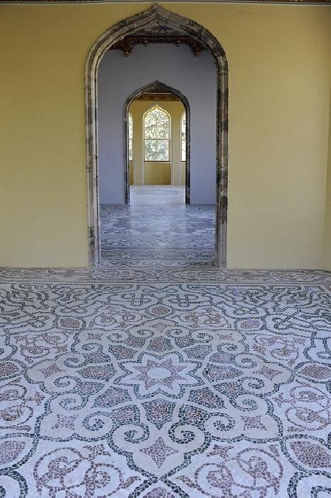 Podlahy v místnostech Minaretu po restaurování