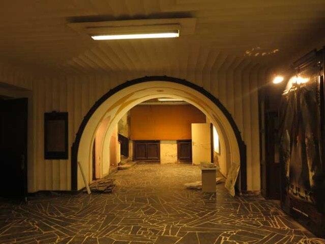 Kino Varšava – foyer.