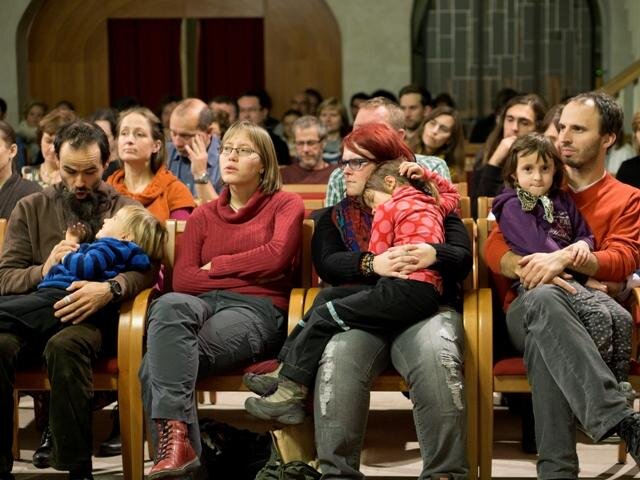 V publiku nechyběly ani rodiny s dětmi.