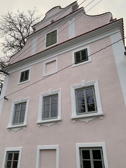 Detail průčelí po obnově fasády