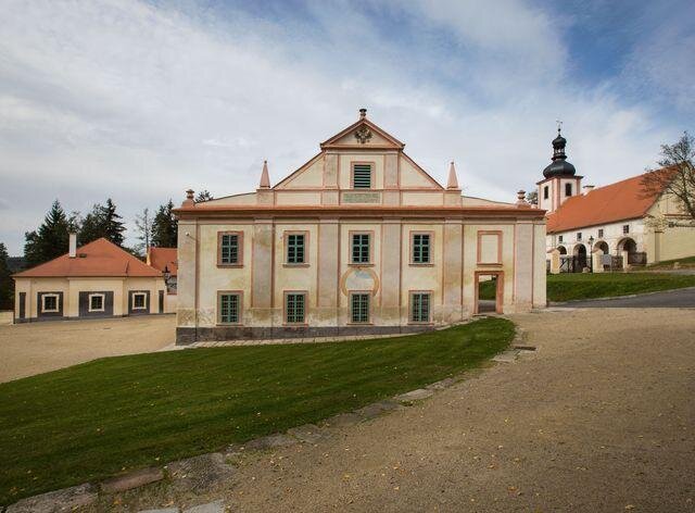 Hospodářský dvůr po památkové obnově