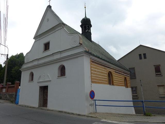 Kaple sv. Rodiny v Odrách po obnově fasády