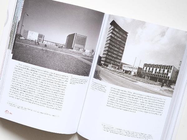 Kniha prezentuje zajímavé příklady architektury ze 60. a 70. let minulého století.