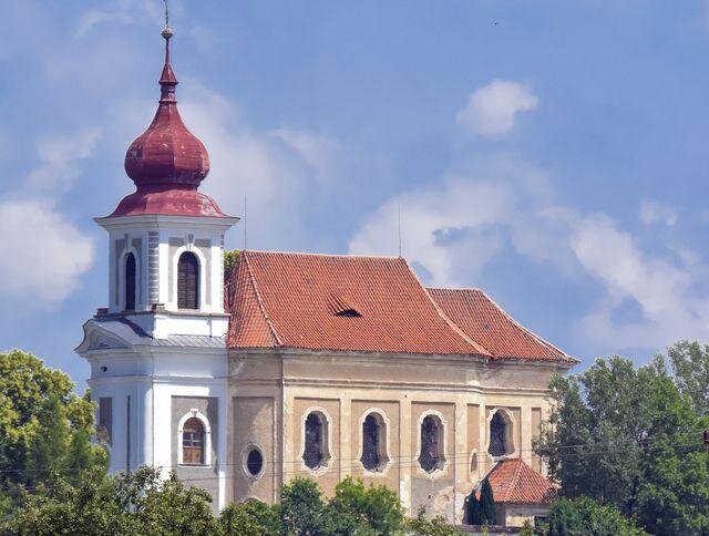 Původní stav kostela sv. Jana Křtitele před rekonstrukcí