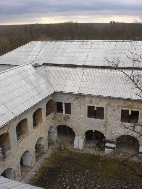 Nádvoří v roce 2018