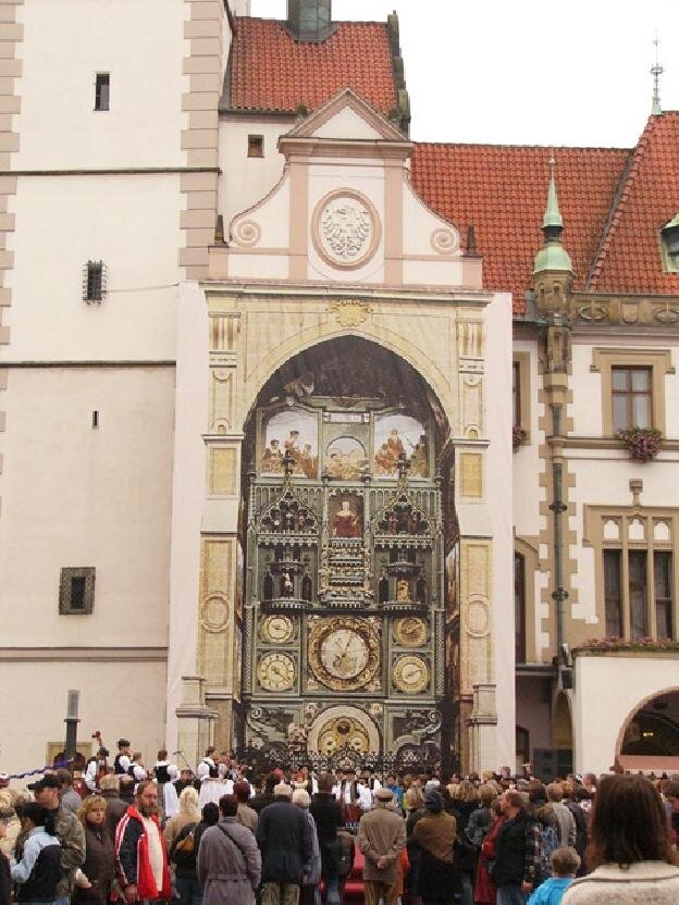 Rekonstrukce předválečné podoby olomouckého orloje. Prezentace in situ se uskutečnila 28. října 2008.