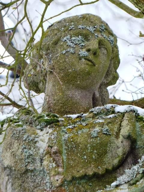 Detail sochy sv. Tekly od Lazara Widemana.