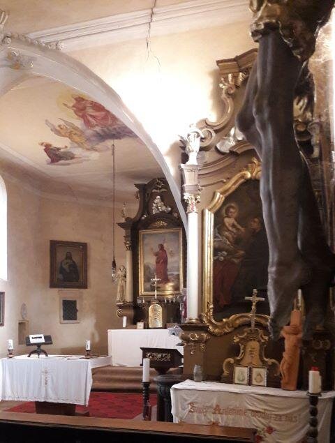 Interiér kostela sv. Jana Křtitele