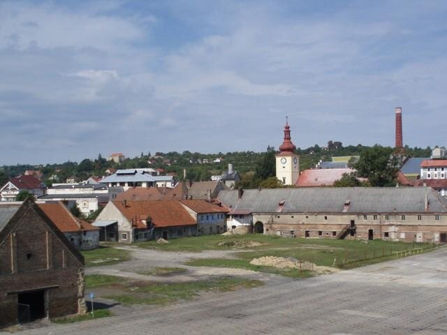 Hospodářský dvůr v roce 2008