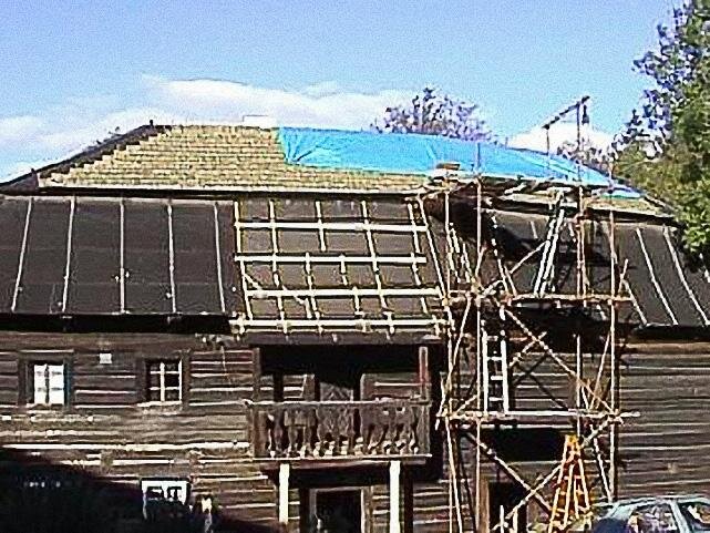 Stav během výměny střešní krytiny