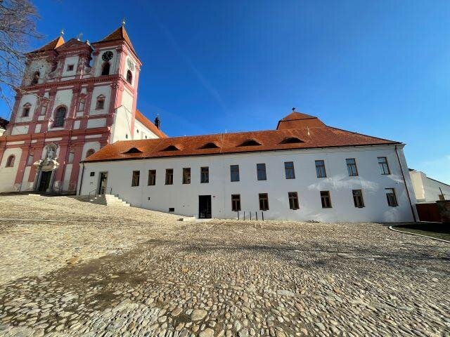 Centrum Louka ve Staré škole Louckého kláštera