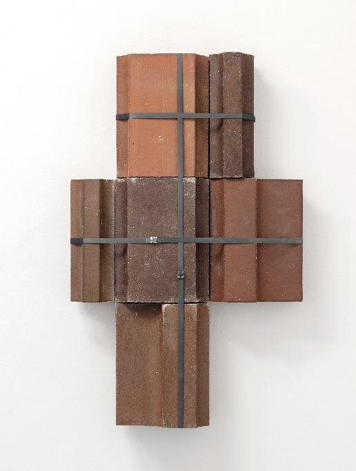 Andreas Fogarasi, Nine Buildings, Stripped (InterContinental Praha), 2021