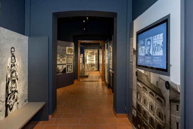 Expozice se věnuje i běžným obyvatelům hradu a vojákům, kteří zde působili.