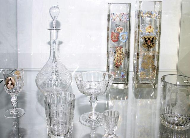 Ukázky reprezentačního skla vztahující se převážně k Rakousku-Uhersku