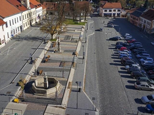 V hlasování veřejnosti zvítězila revitalizace Palackého náměstí v Počátkách.