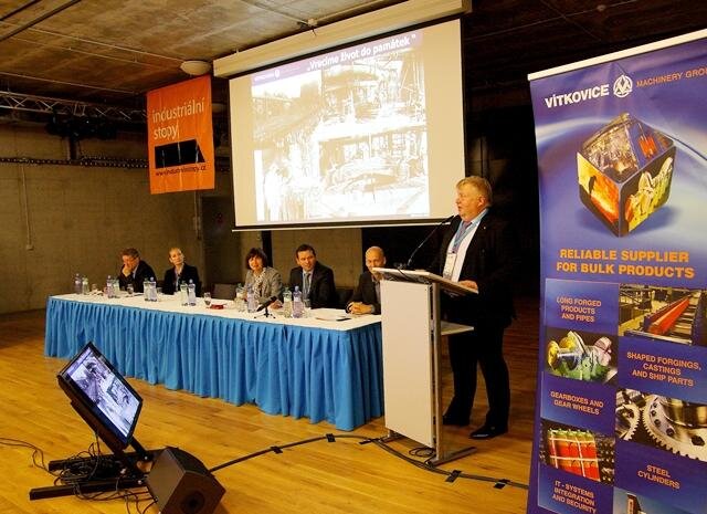 Nechyběla ani zdravice Jana Světlíka za společnost Vítkovice a.s., Dolní oblast Vítkovice.