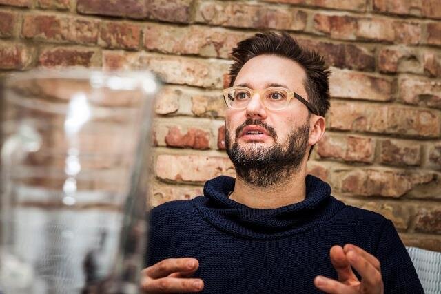 Matúš Vallo, spoluautor projektu Městské zásahy v Bratislavě, ukáže, že architekt může být hybatelem věcí a ne pouze tím, kdo čeká na zakázku. 