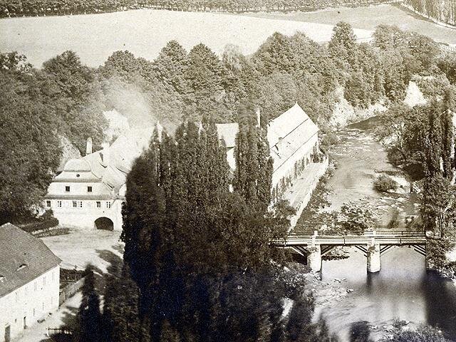 Stará fotografie pivovaru