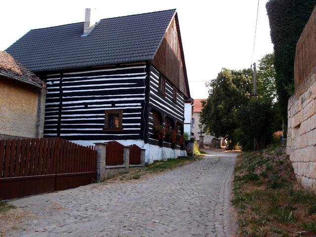 Památkový potenciál bořejovské cesty nebyl dosud adekvátně doceněn.