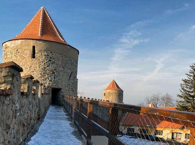 Z průběhu rekonstrukce střech hradu Veveří