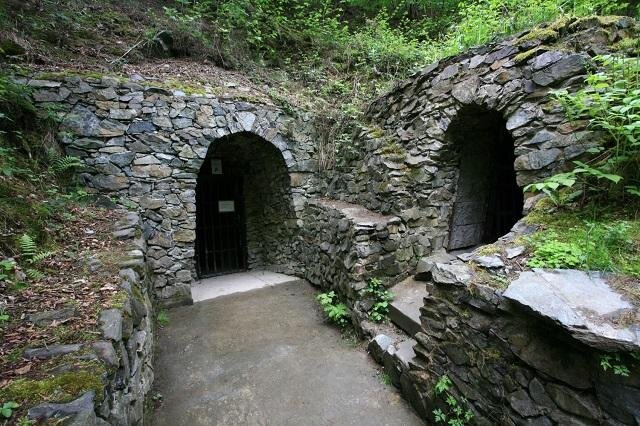 Vchod do zlatonosné štoly sv. Josefa