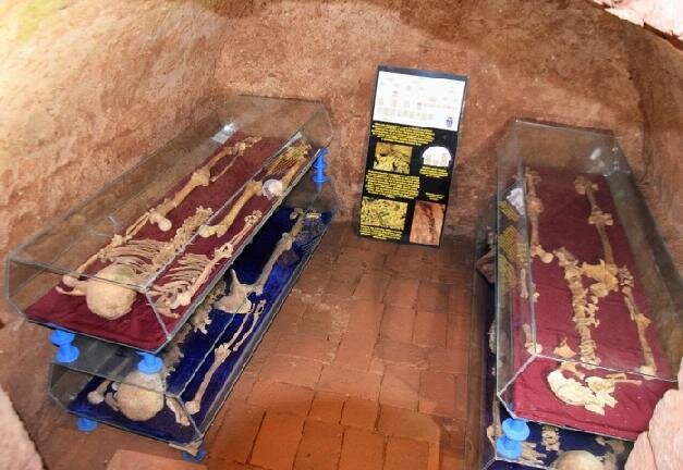 Hrobka Dionýsa Strojetiského ze Strojetic