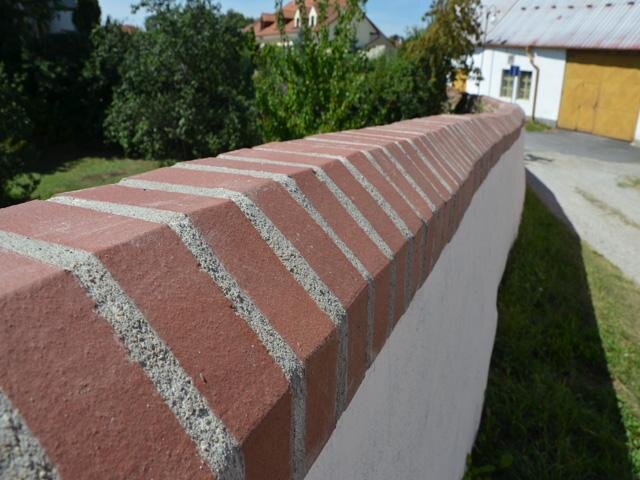 Cihly byly využity při obnově městského opevnění ve Vodňanech.
