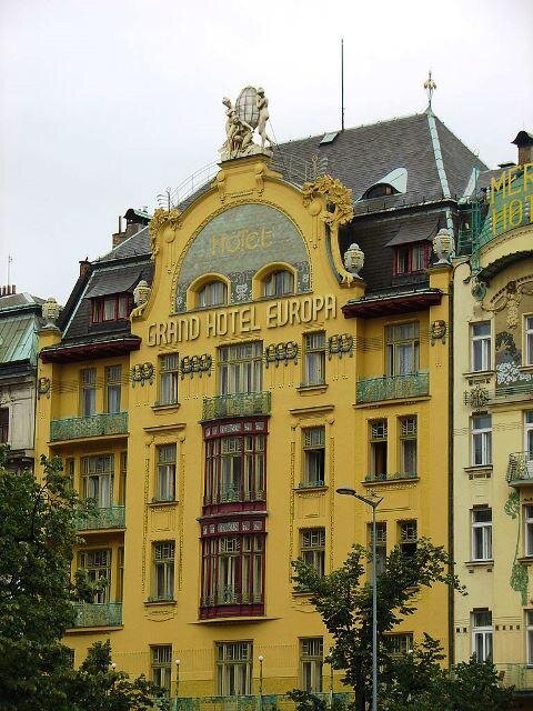 Nátěrové systémy od společnosti KEIM byly použity při obnově hotelu Evropa v Praze.