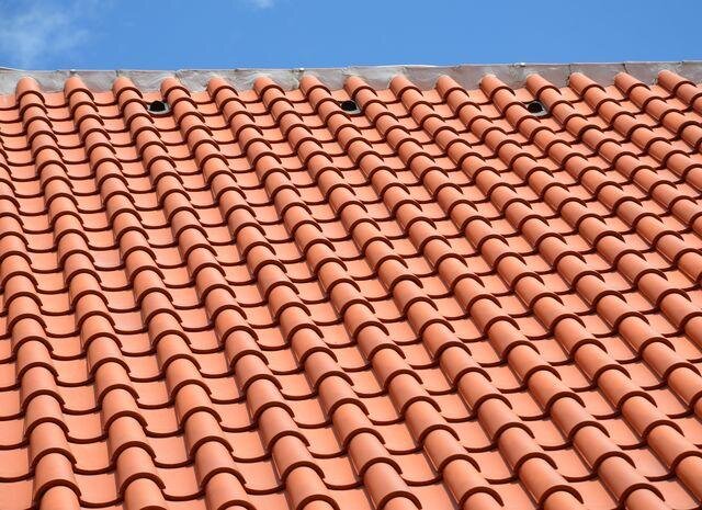 Detail nové střechy Solnice s Velkým Prejzem