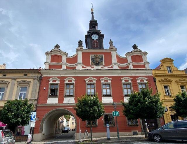 Průčelí chrudimské radnice