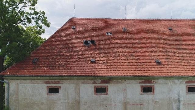 Letecký pohled na sýpku