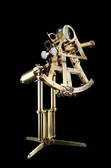 Napoleonův zrcadlový sextant sestrojil Matthew Berge z Londýna.