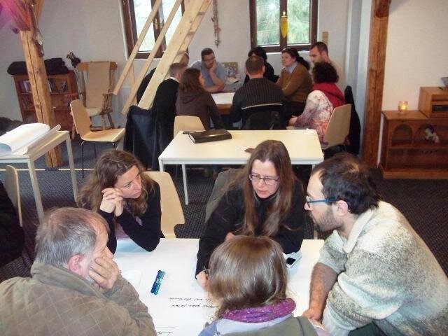 Do veřejné debaty se v centru M´am´aloca, neziskové organizace, která workshop spolupořádala s městem Český Brod, zapojilo přes 60 lidí.