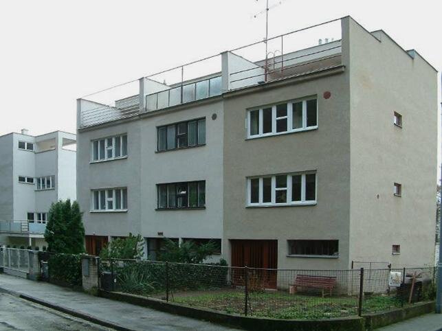Funkcionalistický rodinný objekt v brněnské kolonii Nový dům vznikl podle projektu architekta Jaroslava Grunta.