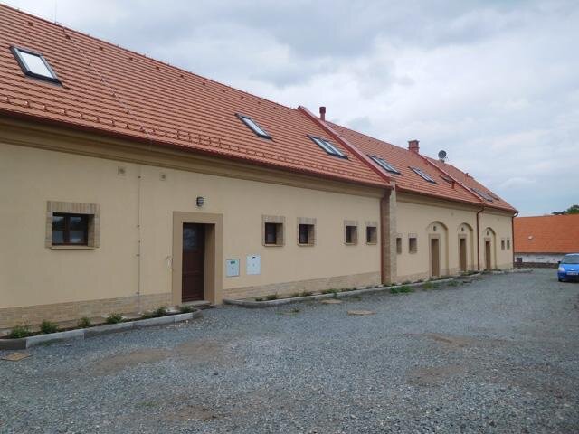 Objekt někdejších stájí (truhlárna) v roce 2021