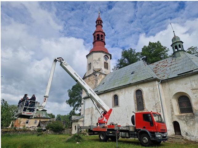 Akce osazení obnovených hodin