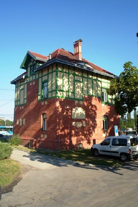 Rohová vila po rekonstrukci