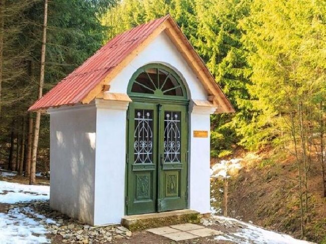 Schlesingerova kaple byla obnovena jako poslední na podzim roku 2015.