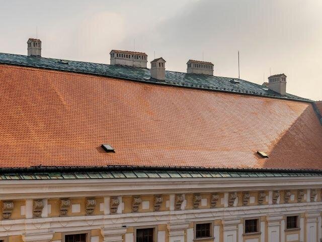  Celková plocha doposud zrekonstruovaných střech je 3 000 metrů čtverečních, zbývá ještě dalších 1 000.