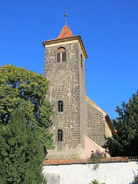 Kostel Zvěstování Panny Marie je jednou z představených románských staveb.