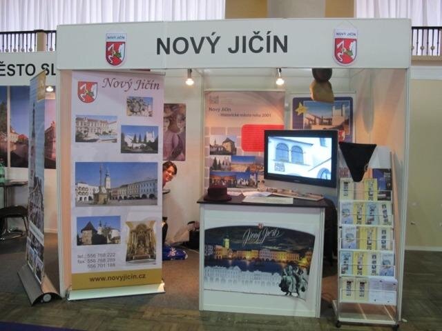 Na veletrhu se samostatně prezentovala i historická města a lákala k návštěvě svých památek.
