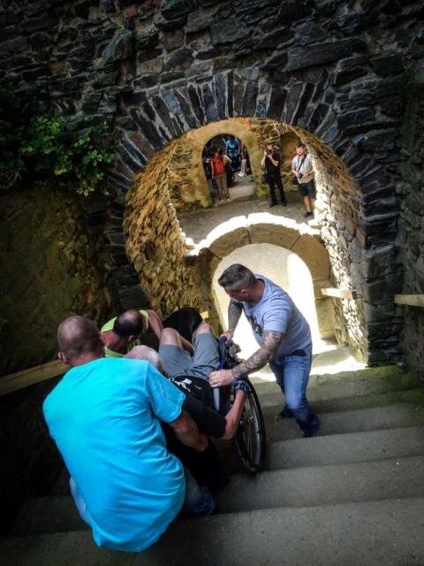 S pomocí asistentů se hendikepovaní návštěvníci dostanou téměř kamkoliv.