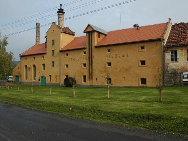 Mimořádné ocenění za záchranu, obnovu a zprovoznění parostrojního pivovaru v Lobči získali Jana Prouzová Myšková a Pavel Prouza z RIOFRIO Architects.