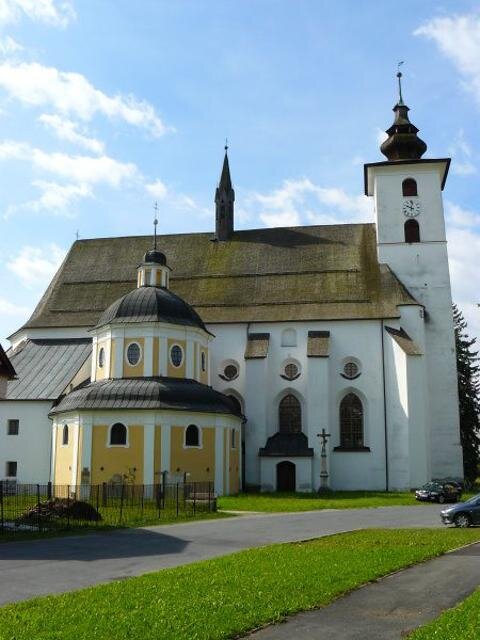 Velké Losiny - kostel sv. Jana Křtitele a kaple sv. Kříže