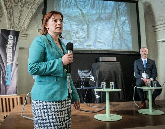 Kateřina Korandová z města Mikulov hovořila o rekonstrukci cihlového mostu.