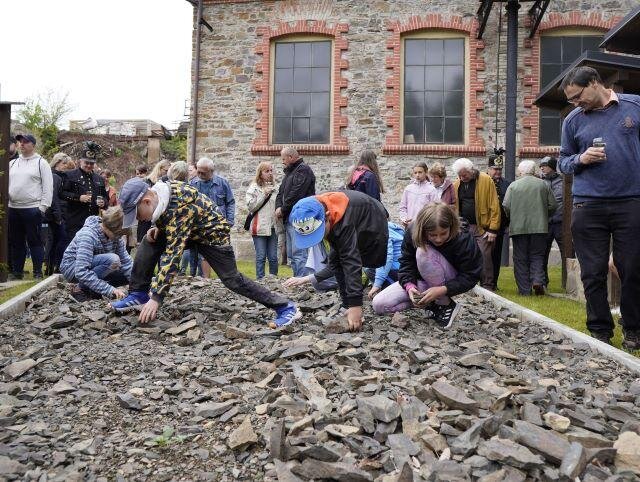 Součástí geoparku je i tzv. trilobitiště. Zde se navštěvníci vžijí do role paleontologů a zjistí, jak odborníci objevují zkamenělé schránky trilobitů v prvohorních břidlicích. 