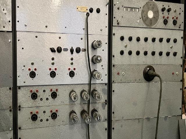Celkový pohled na zrestaurovaný elektronkový modul