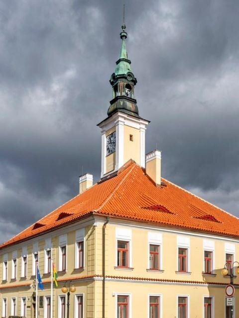 Nová střecha svítí do dálky.